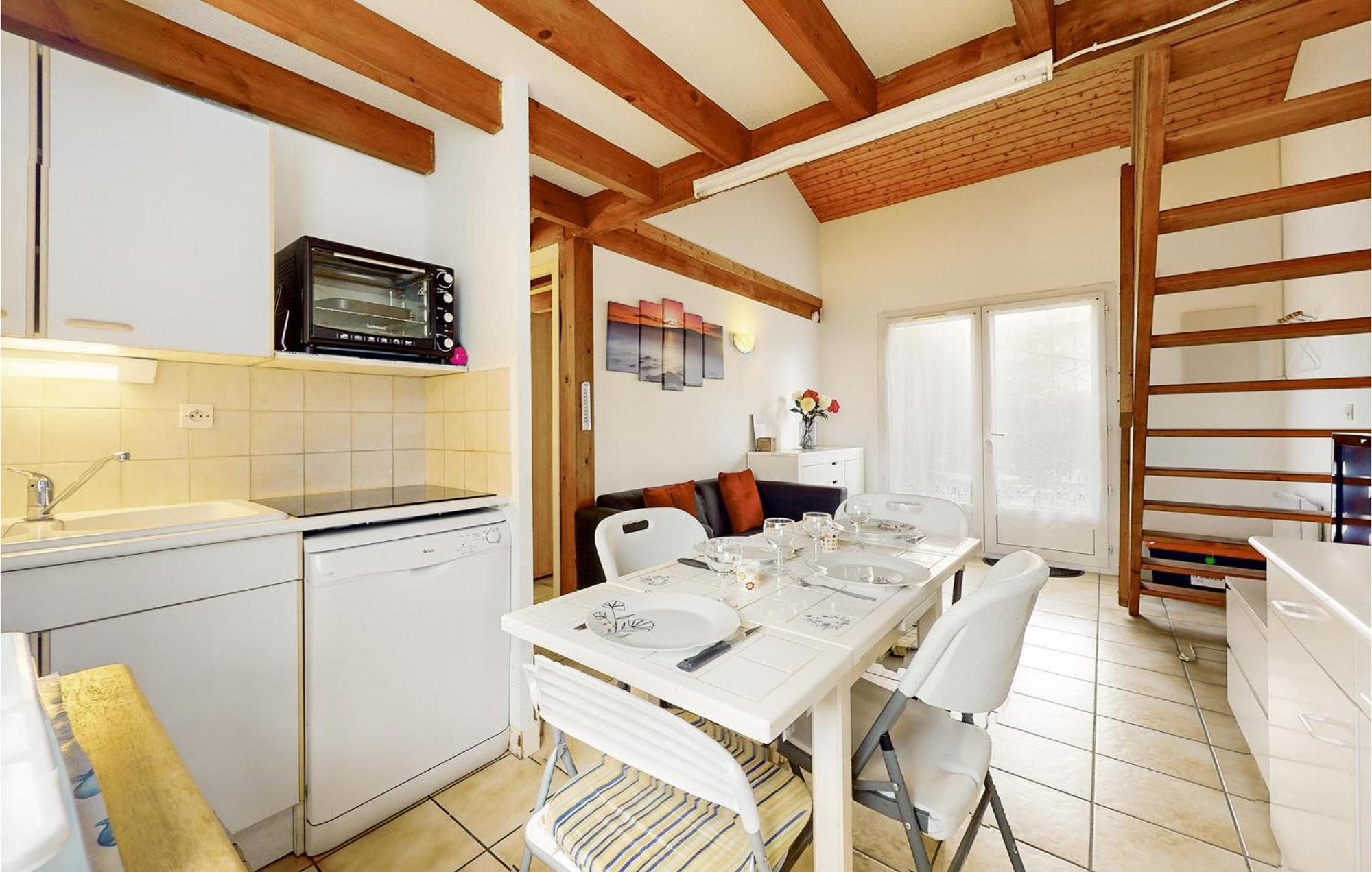 3 Bedroom Beautiful Home In Ronce-Les-Bains Kültér fotó